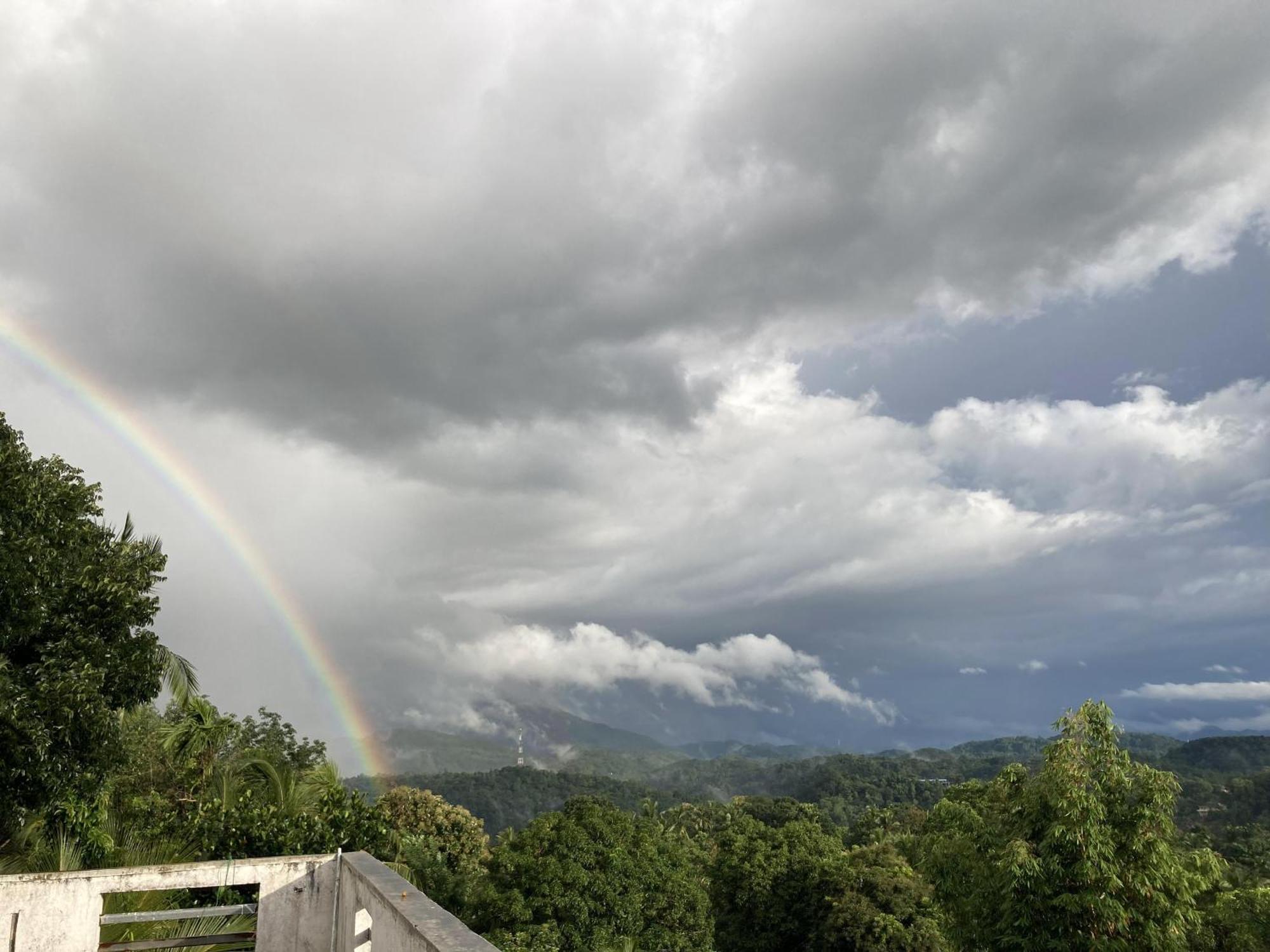 Misty Mountain Lodge เคแกล ภายนอก รูปภาพ